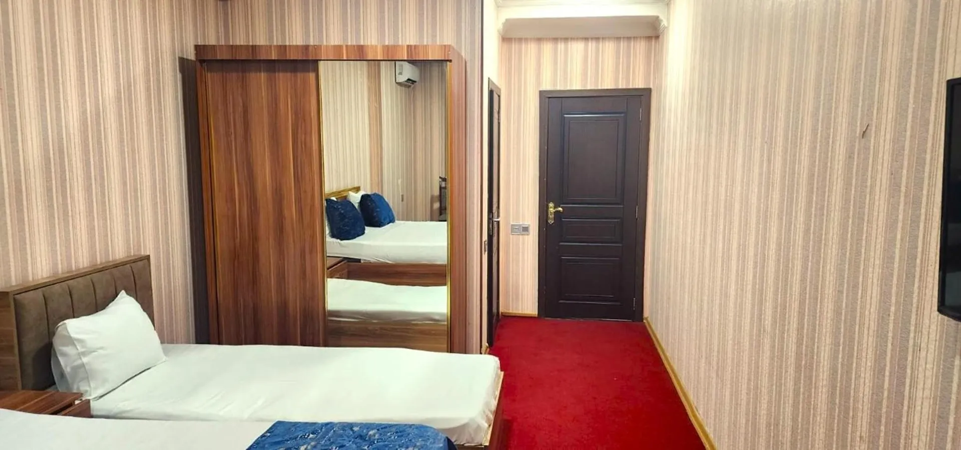 Ariva Center Hotel