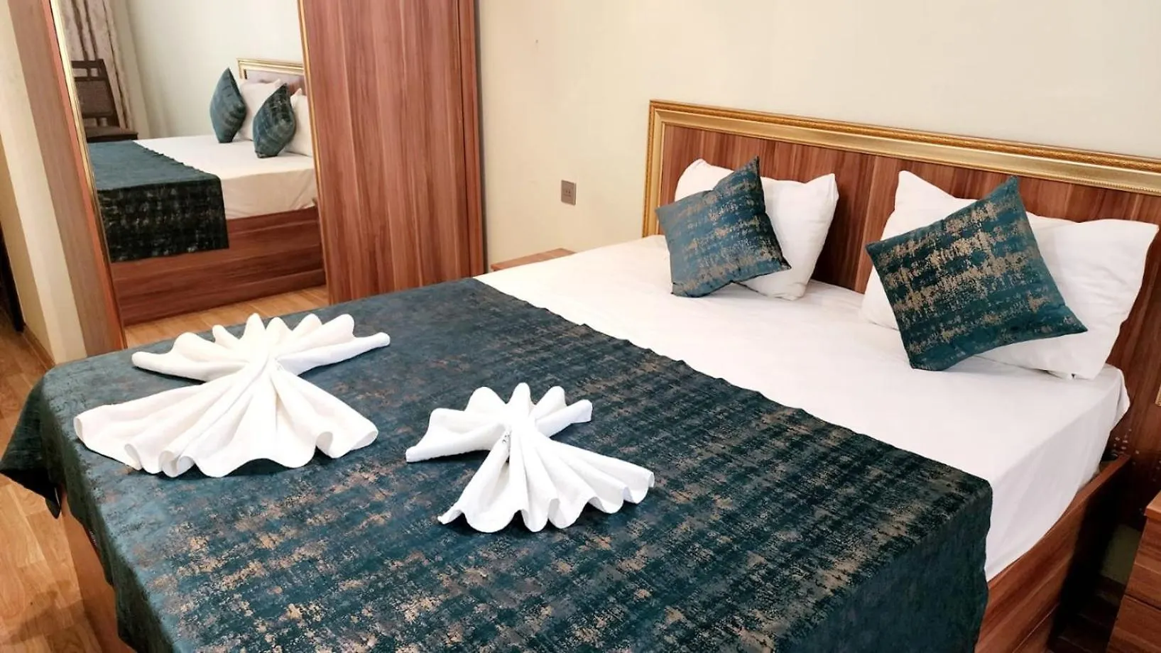 Ariva Center Hotel